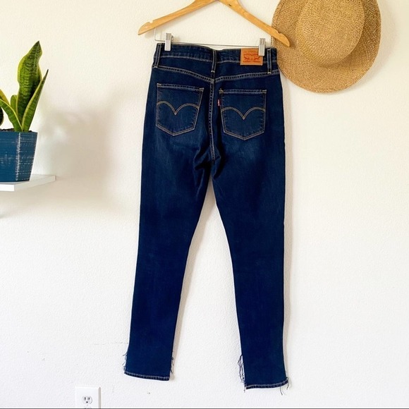 Levi Strauss 721 High Rise Skinny Destroyed Jeans Size 28 - Picture 9 of 10